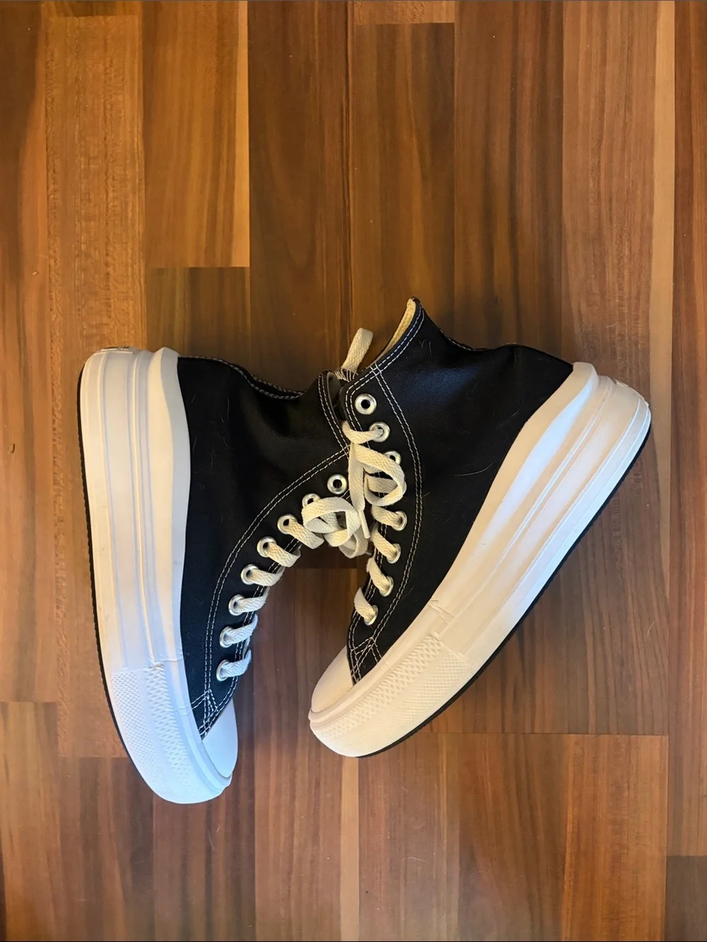 Converse Black & White High Top Sneakers size 6.5 thick soles unisex All Star